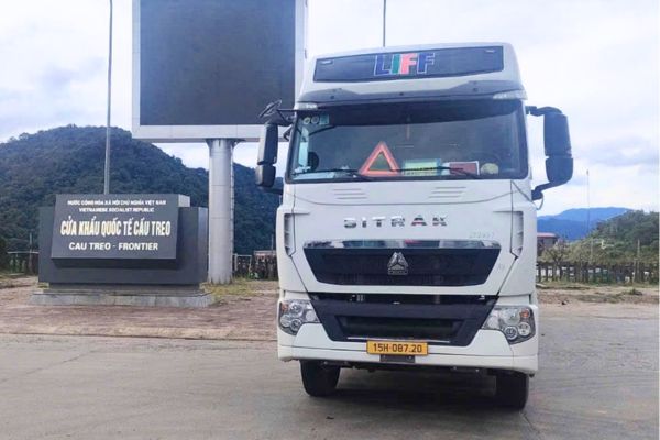 Dịch vụ vận chuyển và làm thủ tục hàng quá cảnh uy tín