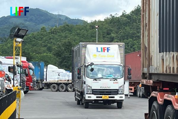 Quy tr&igrave;nh th&ocirc;ng quan về cửa khẩu T&acirc;n Thanh