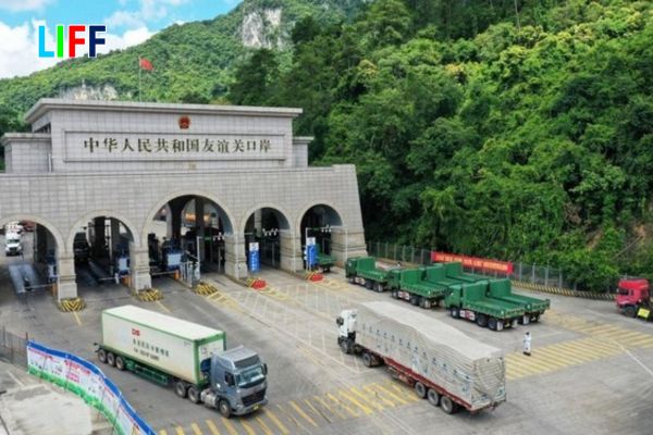 Quy Tr&igrave;nh Th&ocirc;ng Quan Tại Cửa Khẩu Hữu Nghị