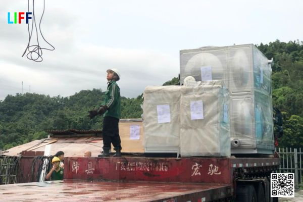 M&aacute;y m&oacute;c, thiết bị b&aacute;n lại c&oacute; phải chịu thuế nhập khẩu v&agrave; thuế GTGT?